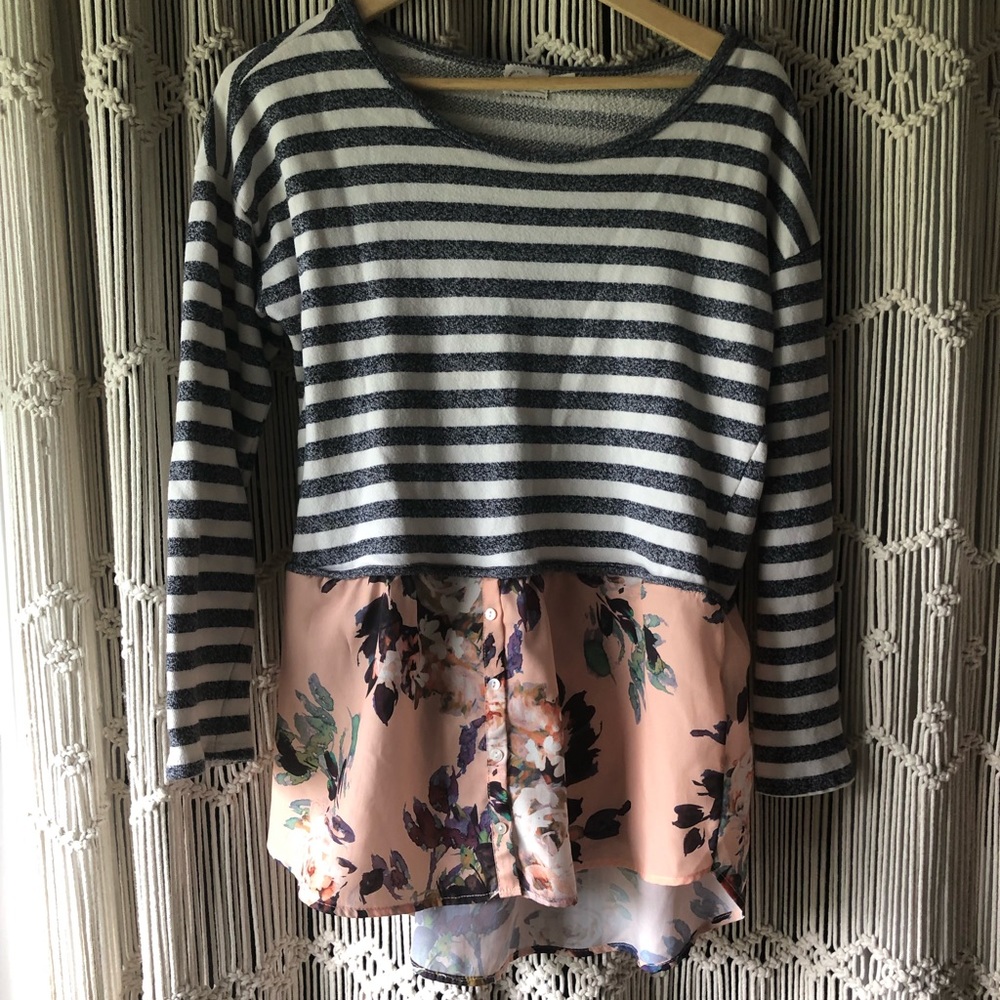 Anthropologie 2toned striped/flower blouse.